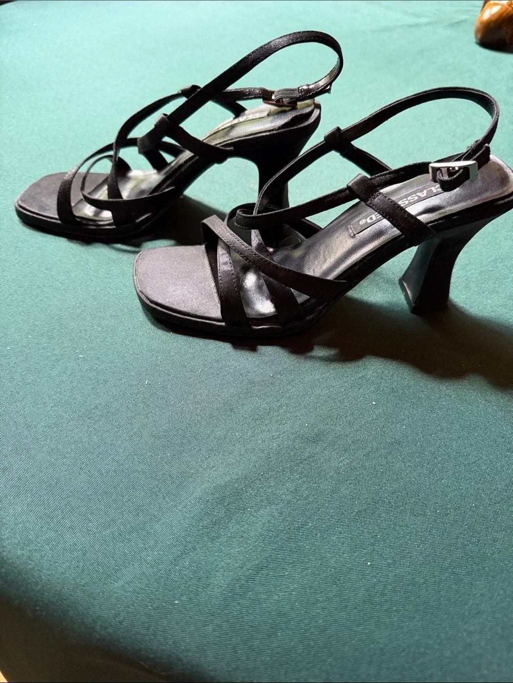 CLASSIFIED Black Strappy Slingback Sandals - Picture 2 of 4